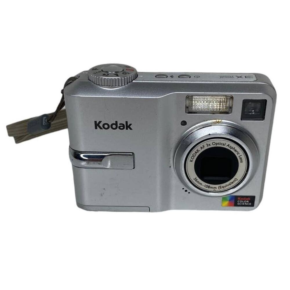 Kodak Easy Share C633 2.4in/ 6.1cm Digital Camera - Broken Screen - Parts Only